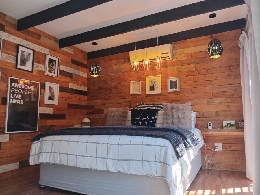 5 Bedroom Property for Sale in Wierda Park Gauteng