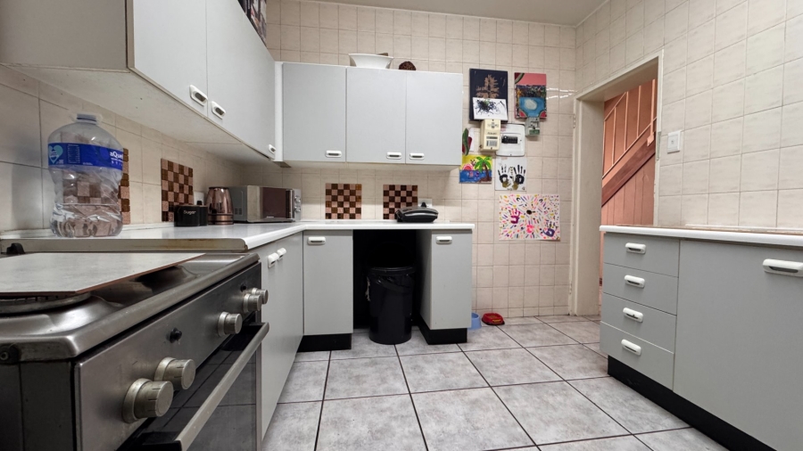 2 Bedroom Property for Sale in Three Rivers Proper Gauteng