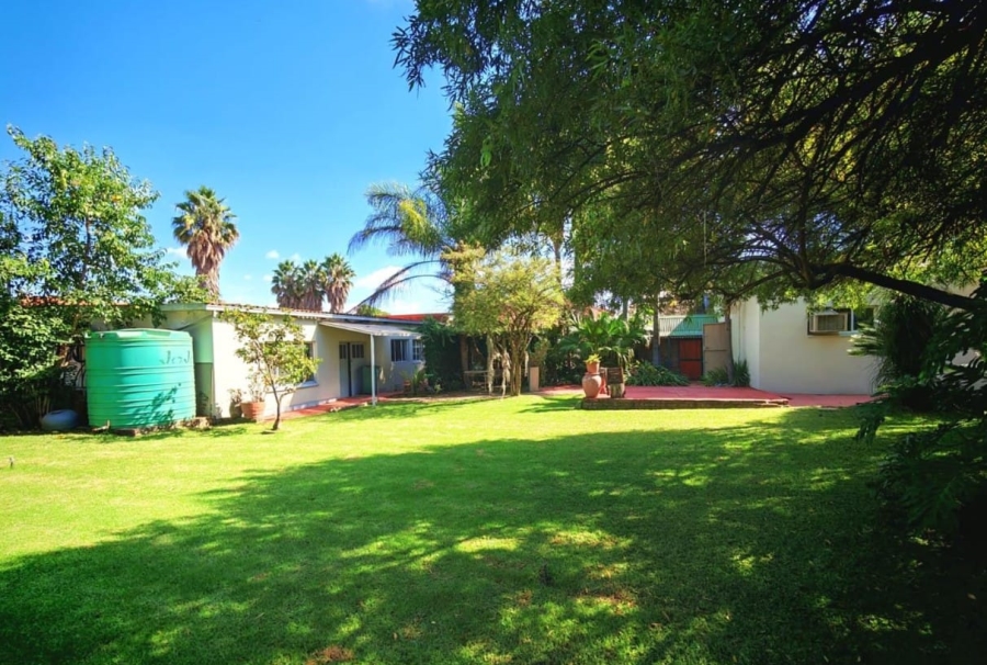5 Bedroom Property for Sale in Capital Park Gauteng