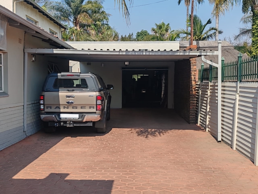 5 Bedroom Property for Sale in Capital Park Gauteng