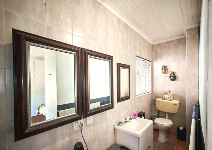 5 Bedroom Property for Sale in Capital Park Gauteng