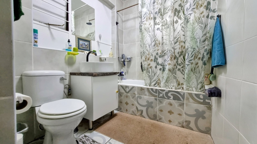 2 Bedroom Property for Sale in Arcon Park Gauteng