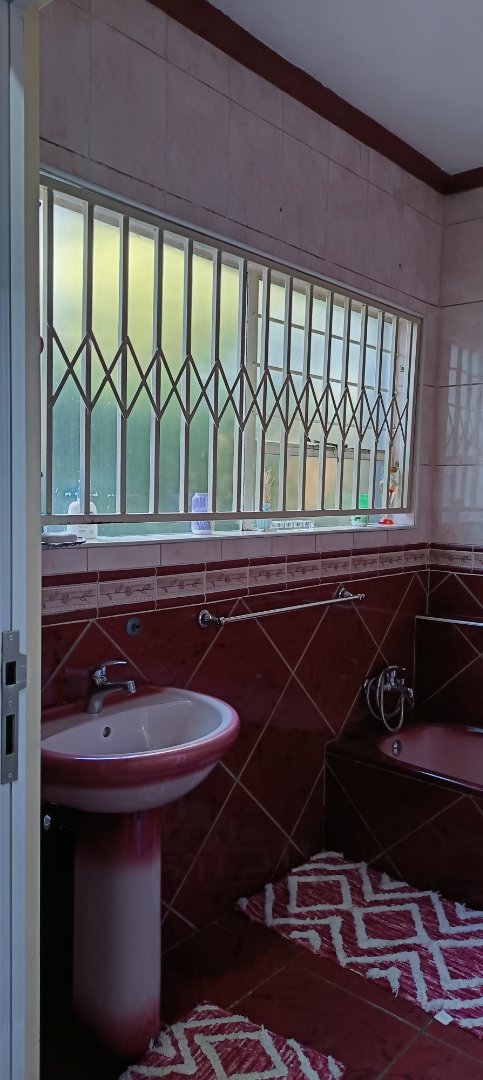 Commercial Property for Sale in Vorna Valley Gauteng