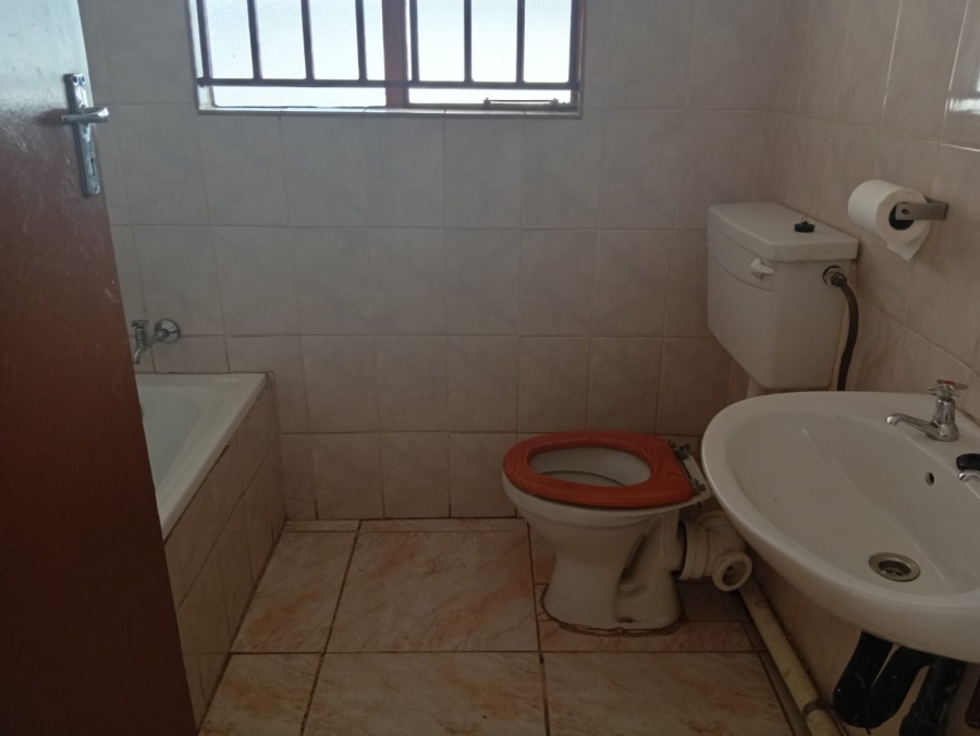 3 Bedroom Property for Sale in Dunnottar Gauteng