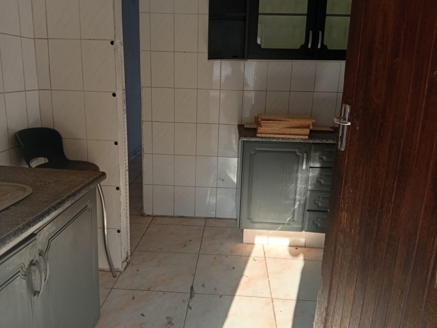3 Bedroom Property for Sale in Dunnottar Gauteng