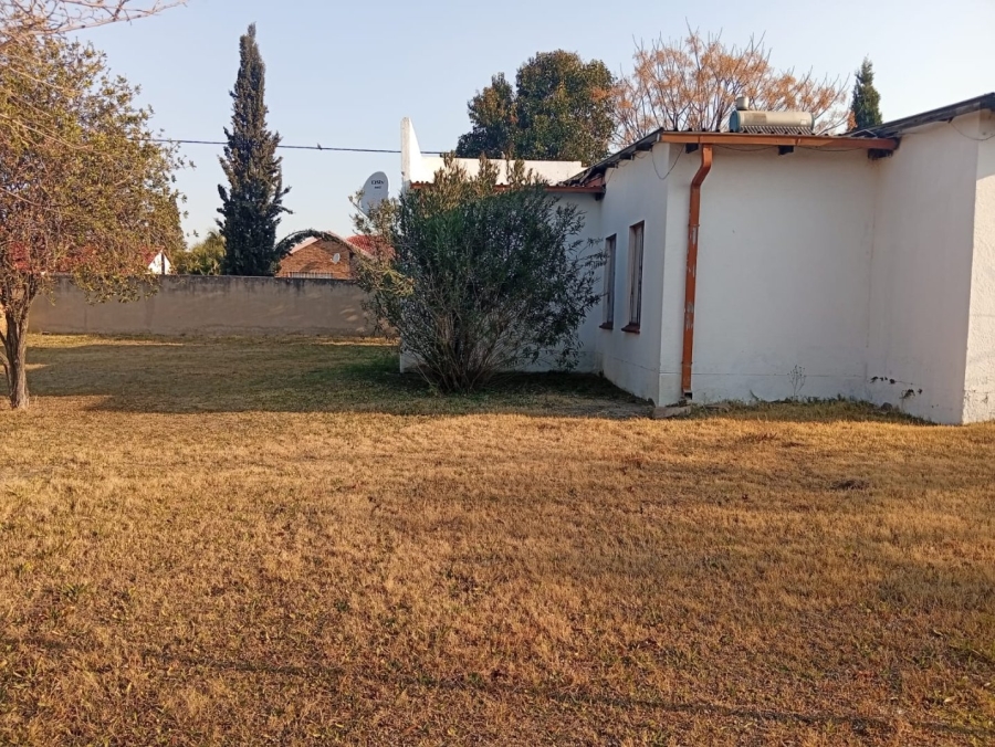 3 Bedroom Property for Sale in Dunnottar Gauteng