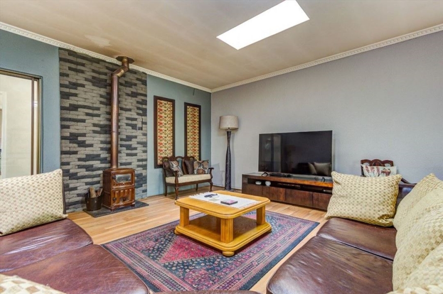 4 Bedroom Property for Sale in Edleen Gauteng