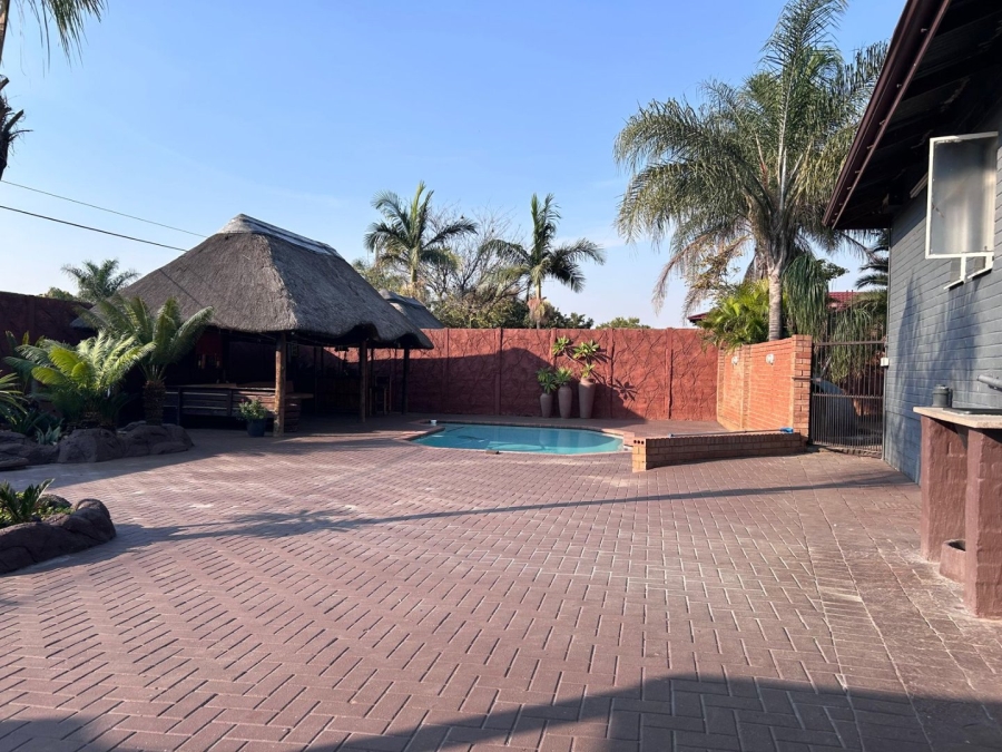 4 Bedroom Property for Sale in Kwaggasrand Gauteng