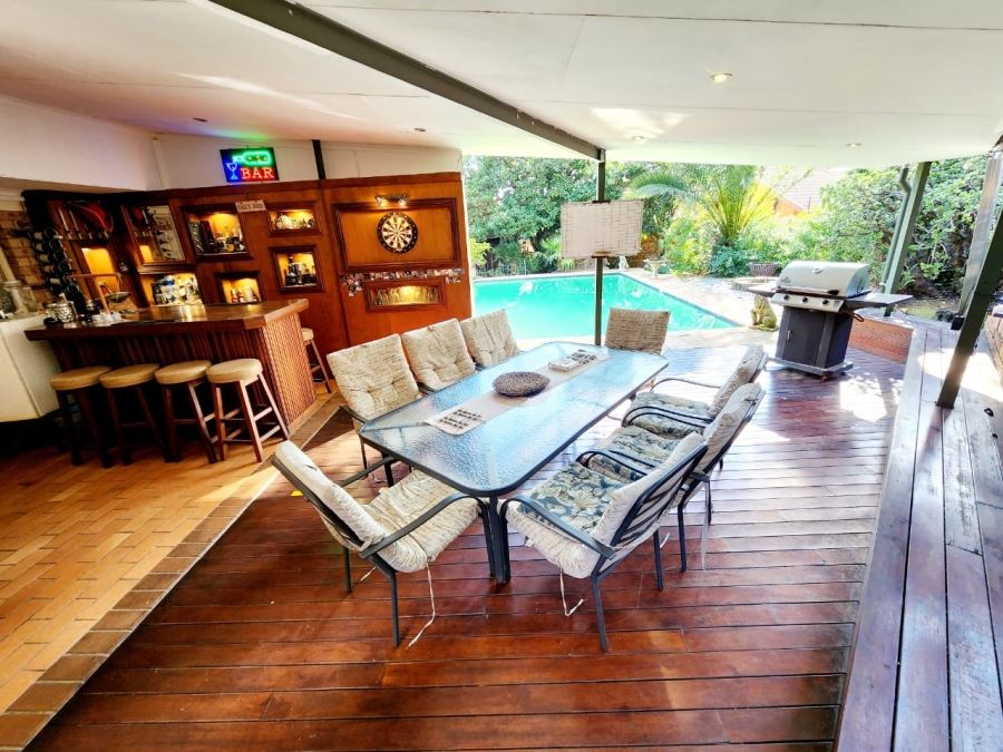 To Let 5 Bedroom Property for Rent in Rooihuiskraal Gauteng