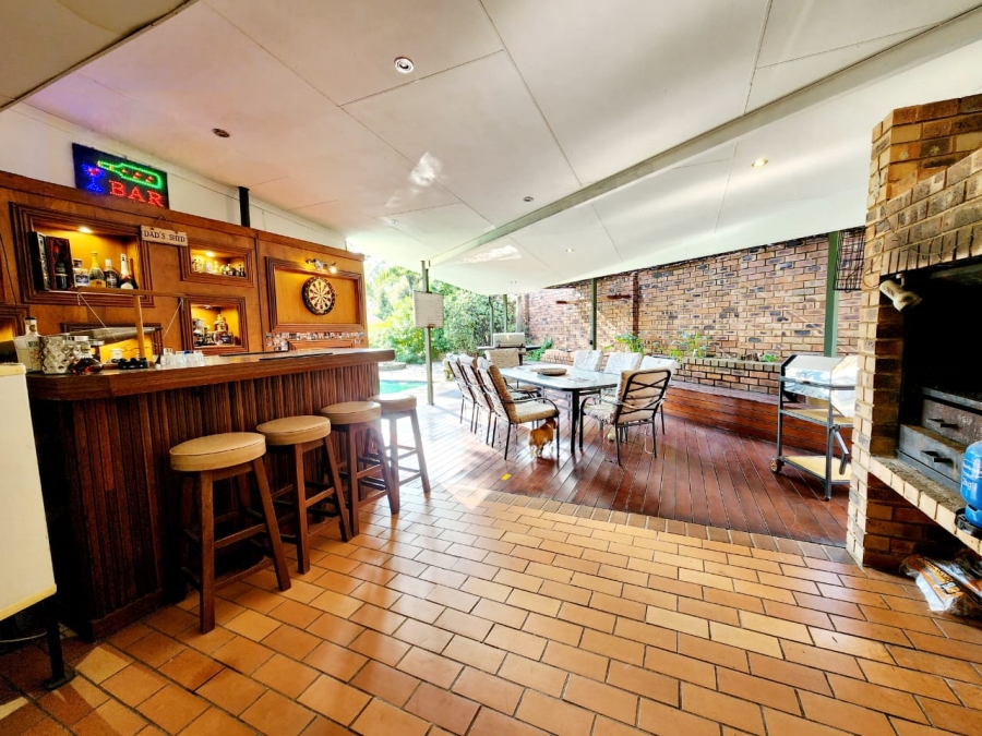 To Let 5 Bedroom Property for Rent in Rooihuiskraal Gauteng