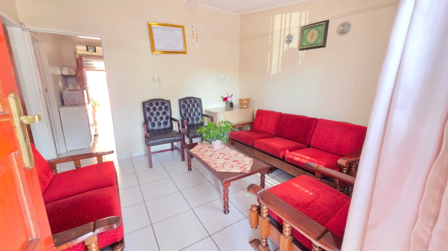 1 Bedroom Property for Sale in Laudium Gauteng