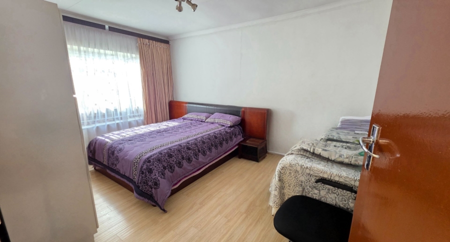 1 Bedroom Property for Sale in Laudium Gauteng