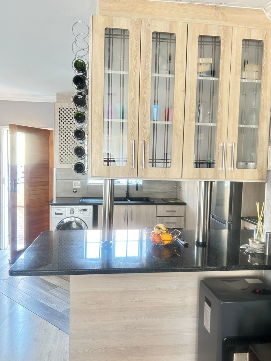 2 Bedroom Property for Sale in Willow Park Manor Gauteng