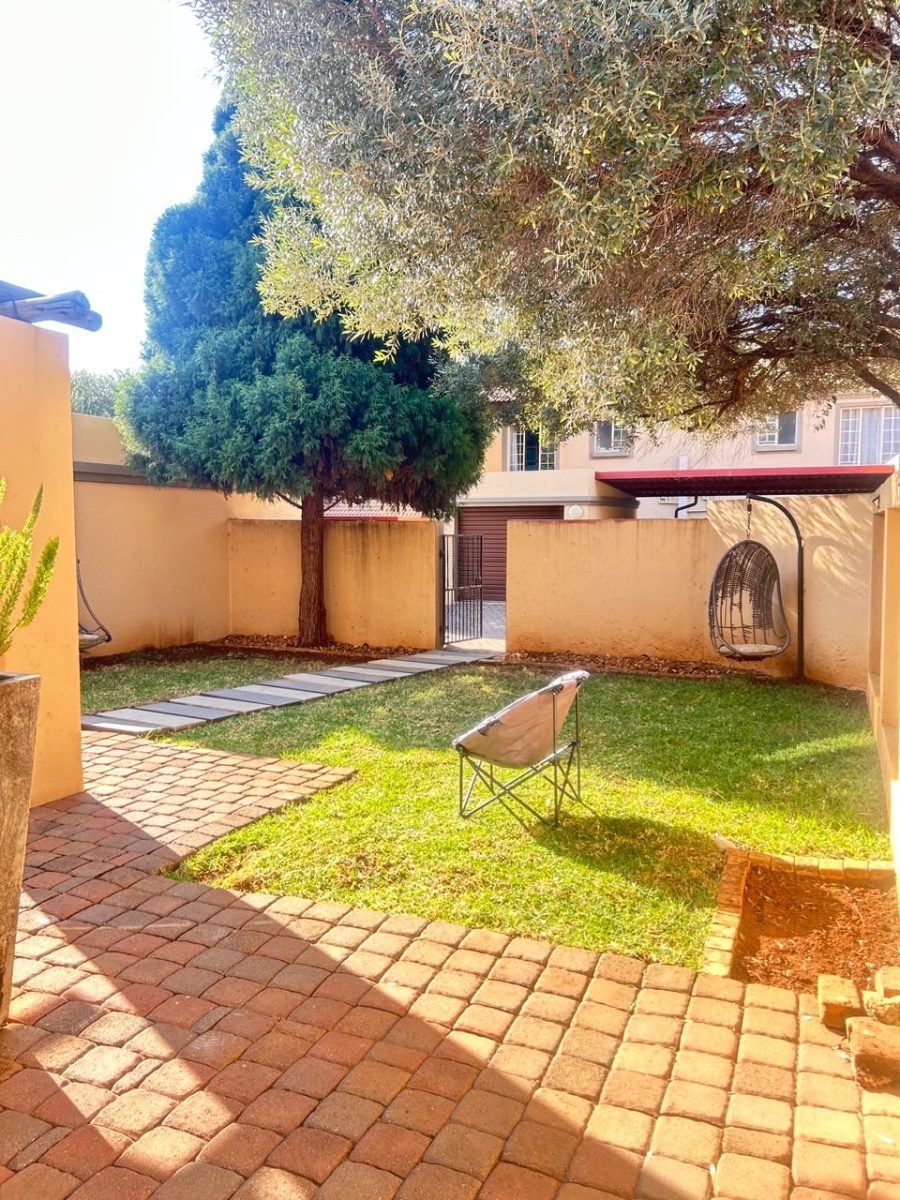 2 Bedroom Property for Sale in Willow Park Manor Gauteng
