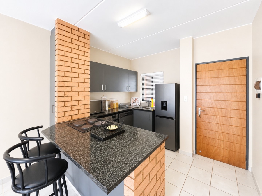 2 Bedroom Property for Sale in Vorna Valley Gauteng