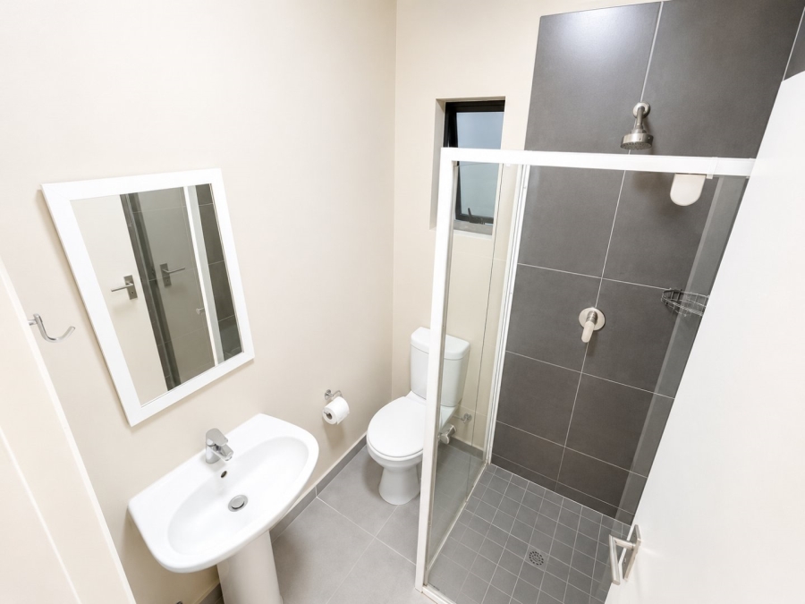2 Bedroom Property for Sale in Vorna Valley Gauteng
