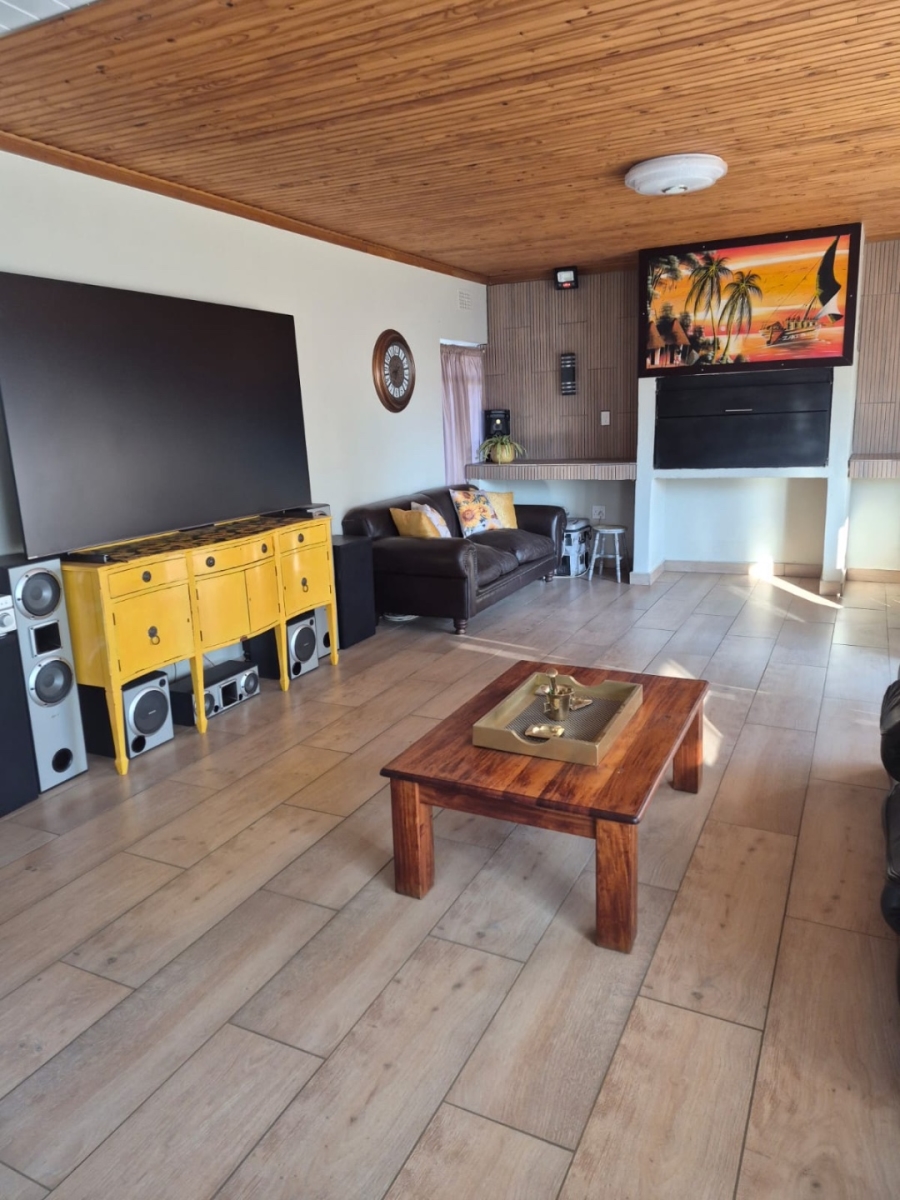  Bedroom Property for Sale in Arcon Park Gauteng
