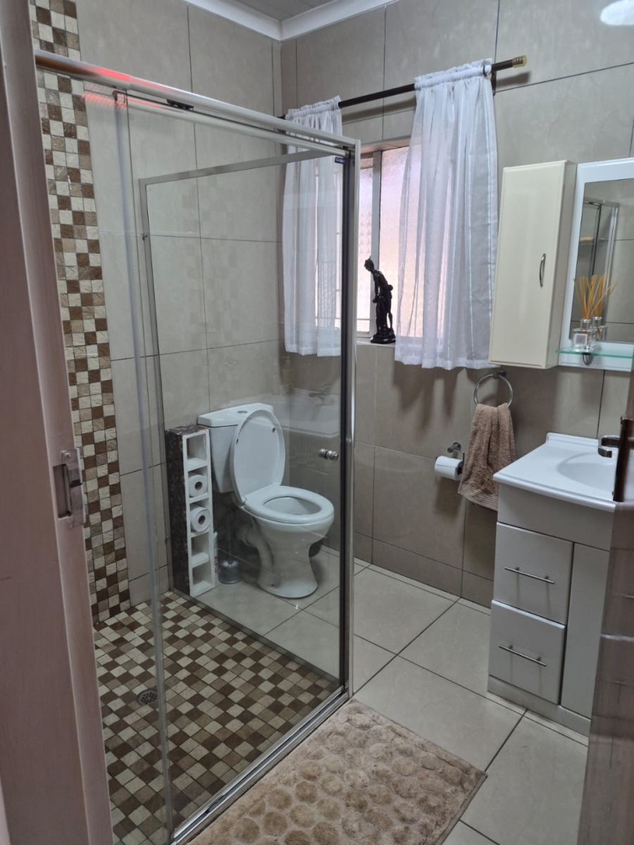  Bedroom Property for Sale in Arcon Park Gauteng