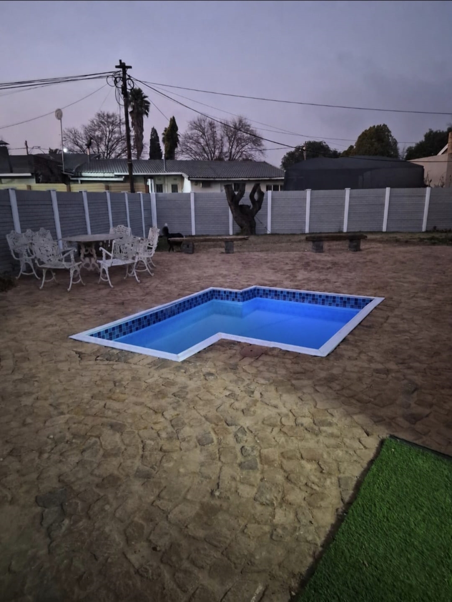  Bedroom Property for Sale in Arcon Park Gauteng