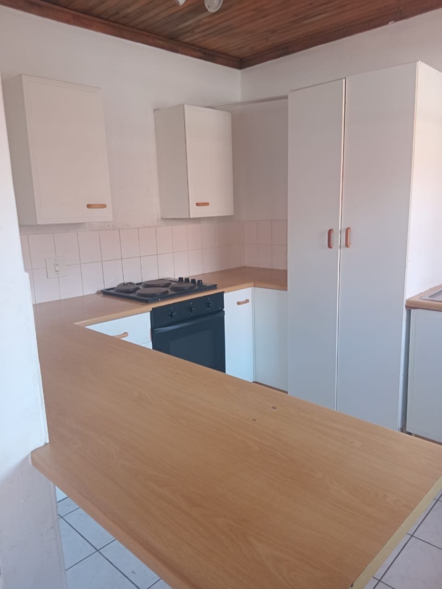 To Let 2 Bedroom Property for Rent in Ferndale Gauteng
