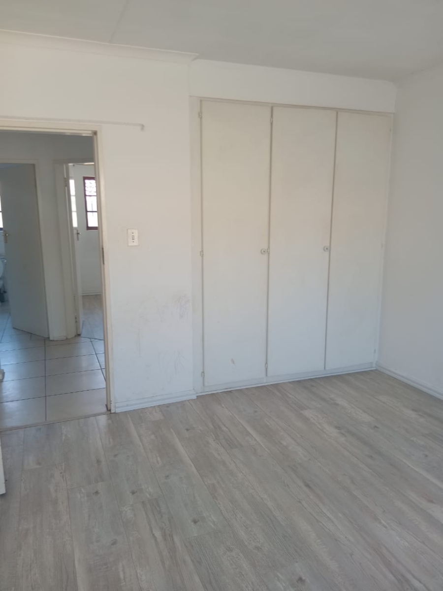 To Let 2 Bedroom Property for Rent in Ferndale Gauteng