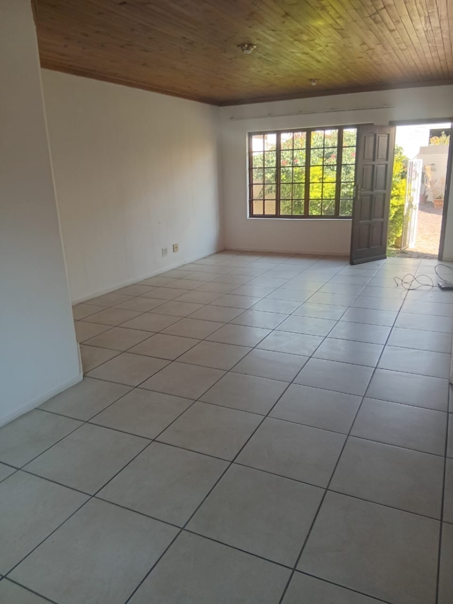 To Let 2 Bedroom Property for Rent in Ferndale Gauteng