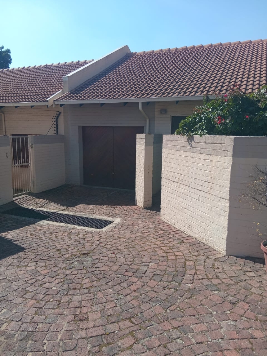 To Let 2 Bedroom Property for Rent in Ferndale Gauteng