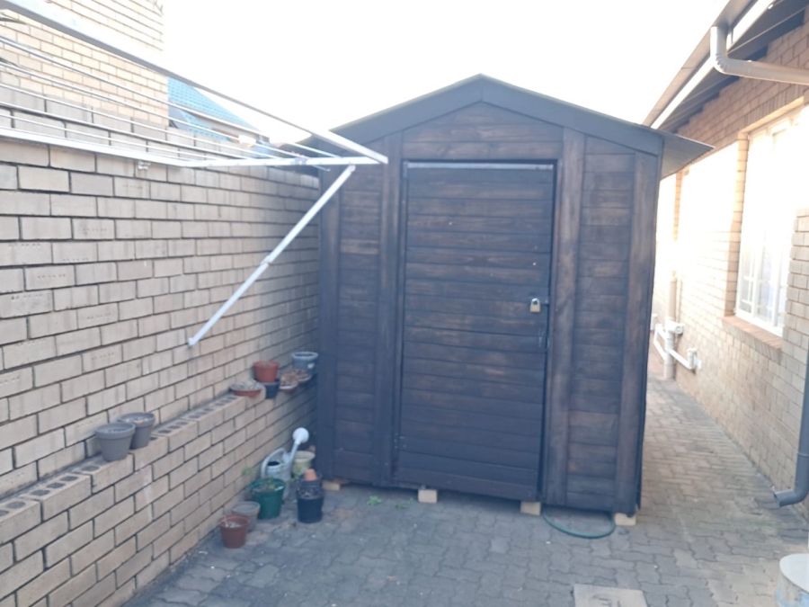 3 Bedroom Property for Sale in Montana Park Gauteng
