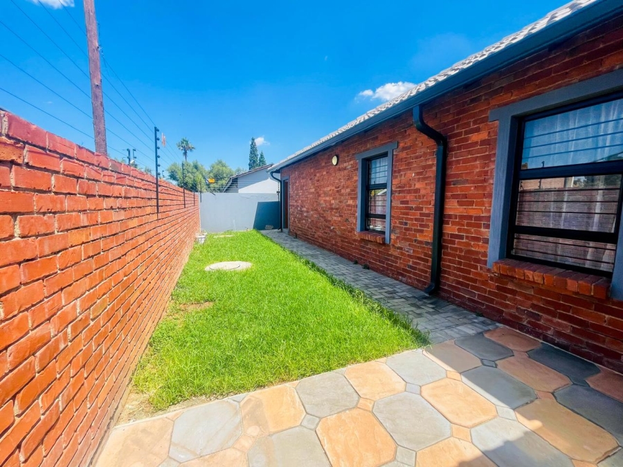 4 Bedroom Property for Sale in Brackenhurst Gauteng