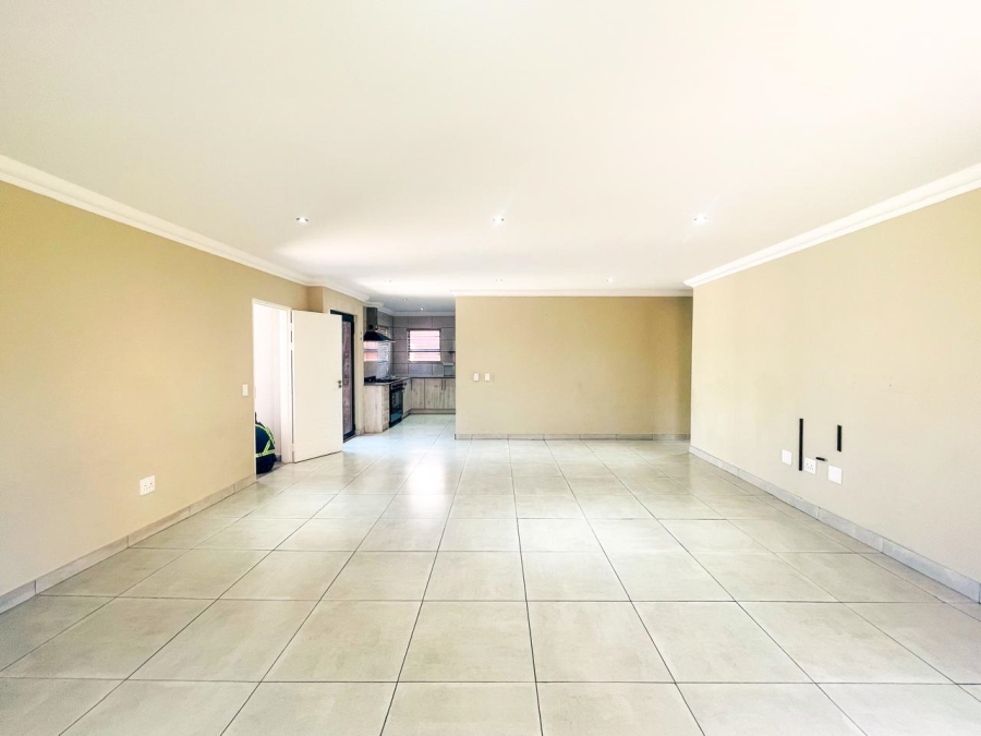 4 Bedroom Property for Sale in Brackenhurst Gauteng