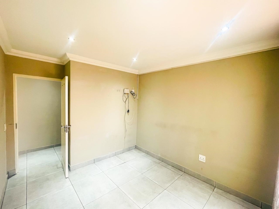 4 Bedroom Property for Sale in Brackenhurst Gauteng