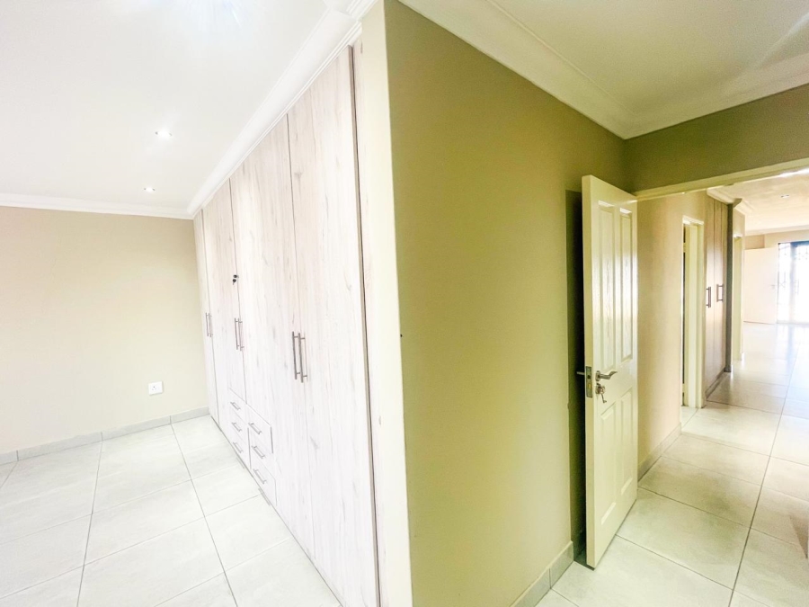 4 Bedroom Property for Sale in Brackenhurst Gauteng