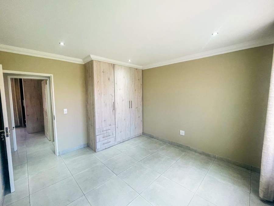4 Bedroom Property for Sale in Brackenhurst Gauteng