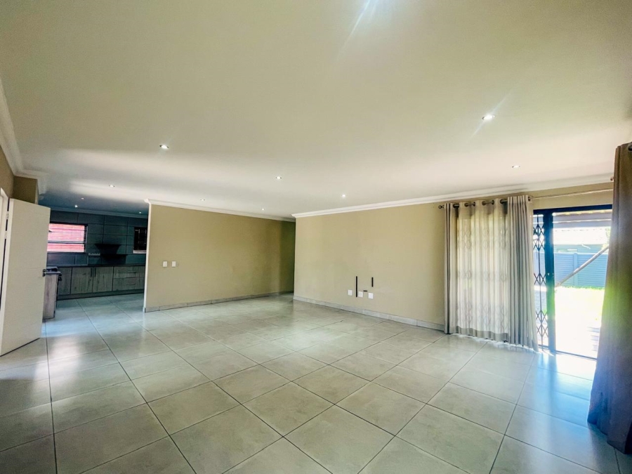 4 Bedroom Property for Sale in Brackenhurst Gauteng
