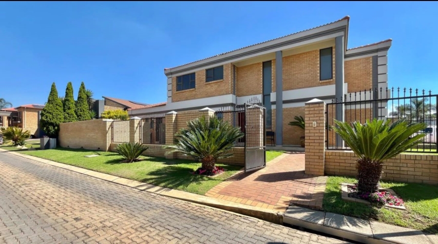 4 Bedroom Property for Sale in Meyersdal Gauteng