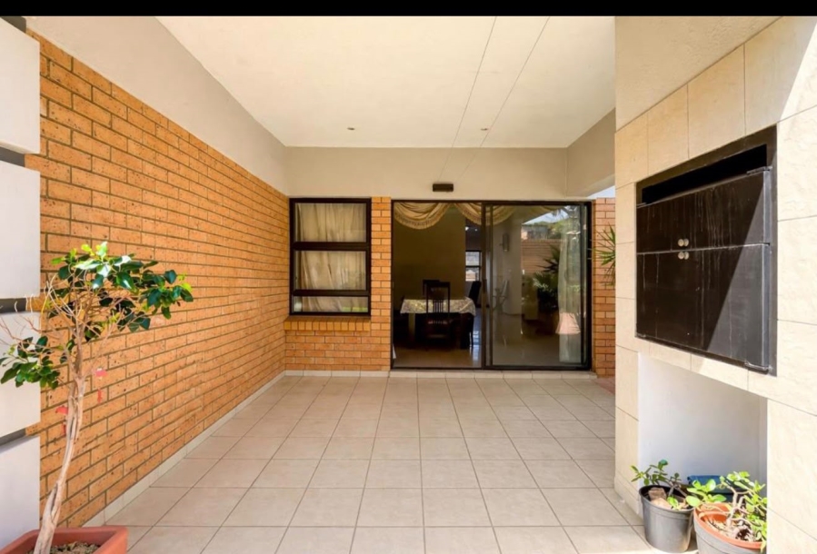 4 Bedroom Property for Sale in Meyersdal Gauteng