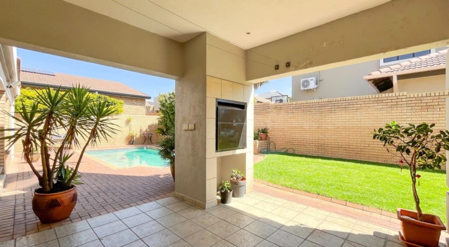4 Bedroom Property for Sale in Meyersdal Gauteng