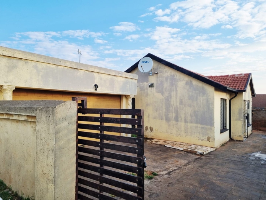3 Bedroom Property for Sale in Dawn Park Gauteng