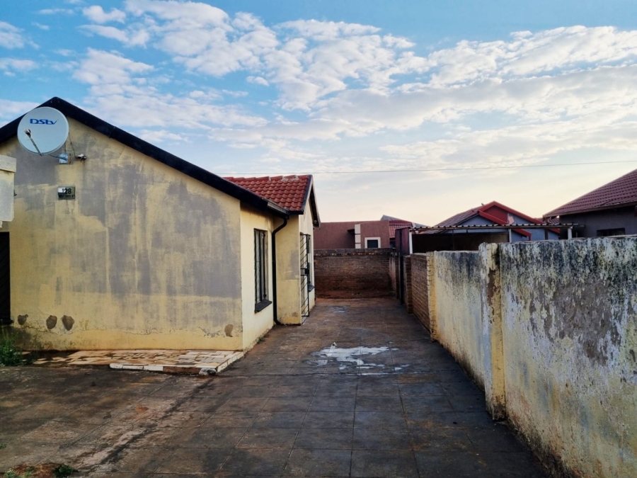 3 Bedroom Property for Sale in Dawn Park Gauteng
