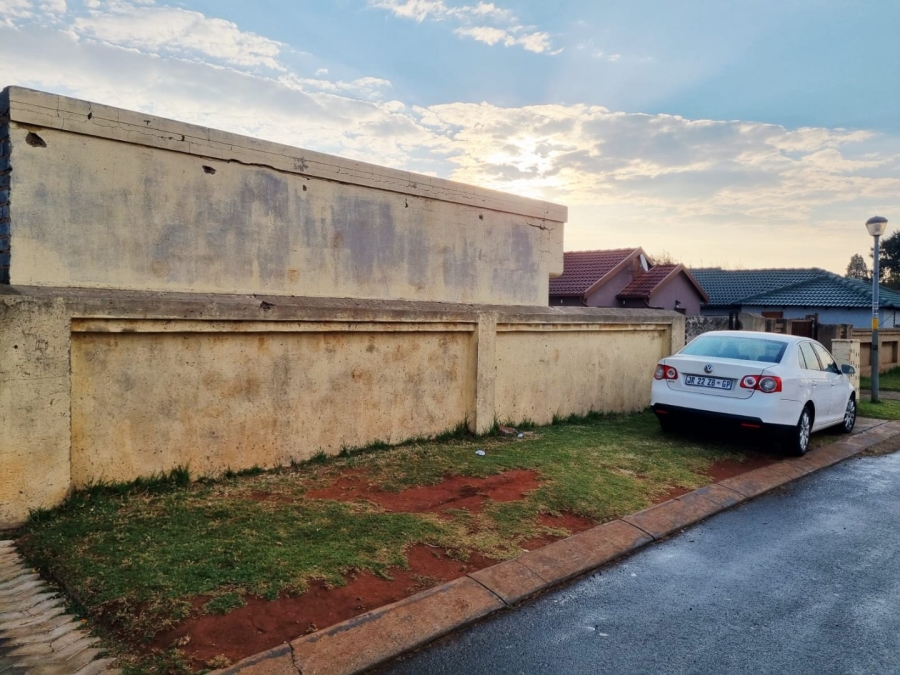 3 Bedroom Property for Sale in Dawn Park Gauteng
