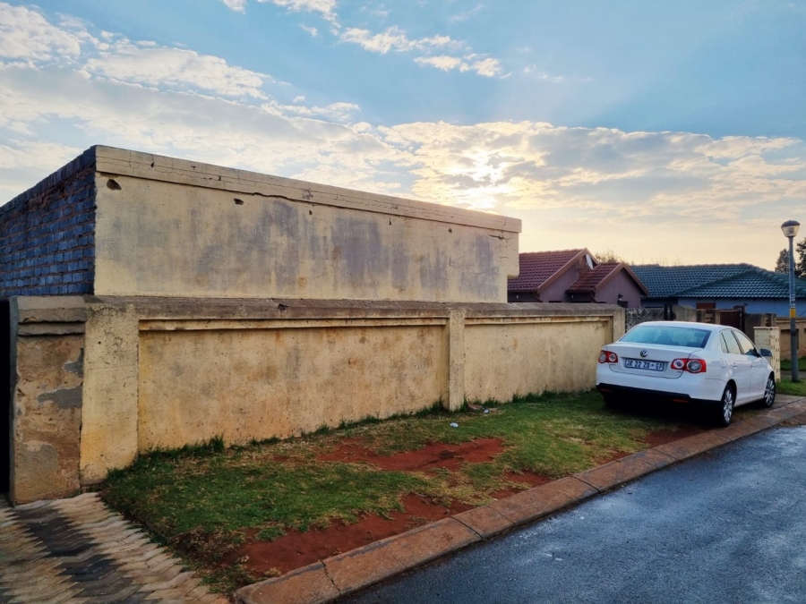 3 Bedroom Property for Sale in Dawn Park Gauteng