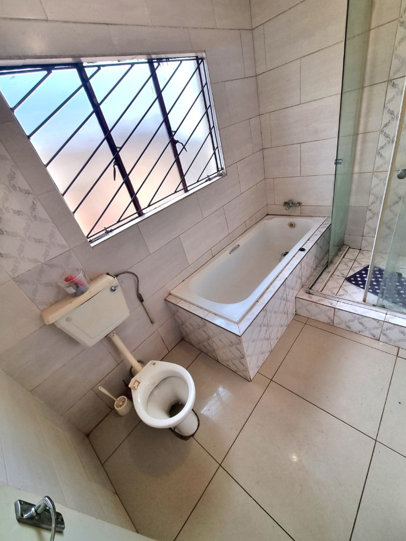 3 Bedroom Property for Sale in Dawn Park Gauteng