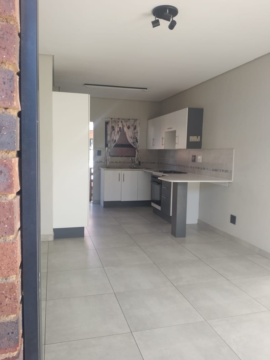 2 Bedroom Property for Sale in Ravenswood Gauteng