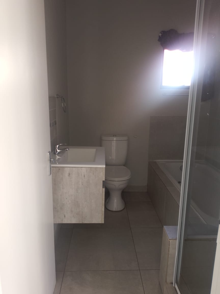 2 Bedroom Property for Sale in Ravenswood Gauteng