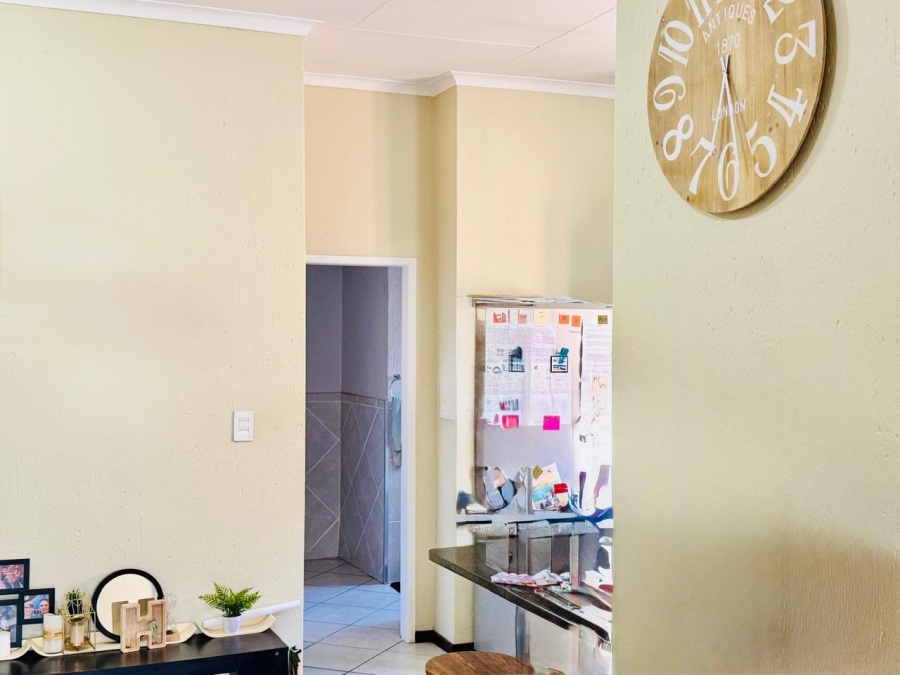 To Let 2 Bedroom Property for Rent in Ravenswood Gauteng