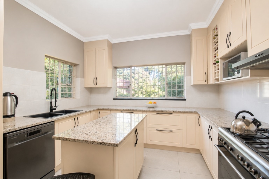 To Let 3 Bedroom Property for Rent in Auckland Park Gauteng