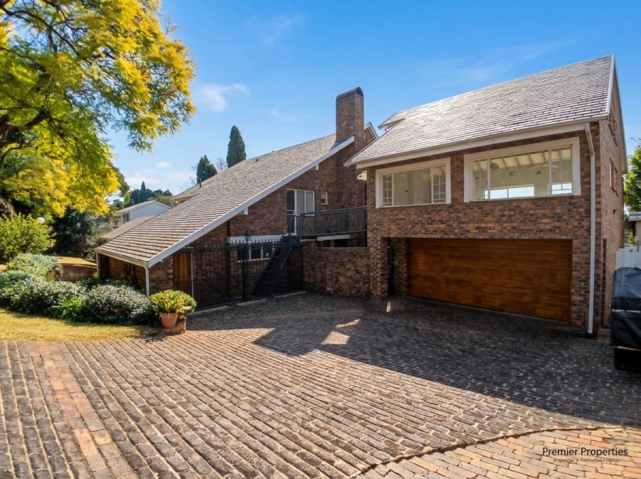 To Let 4 Bedroom Property for Rent in Groenkloof Gauteng