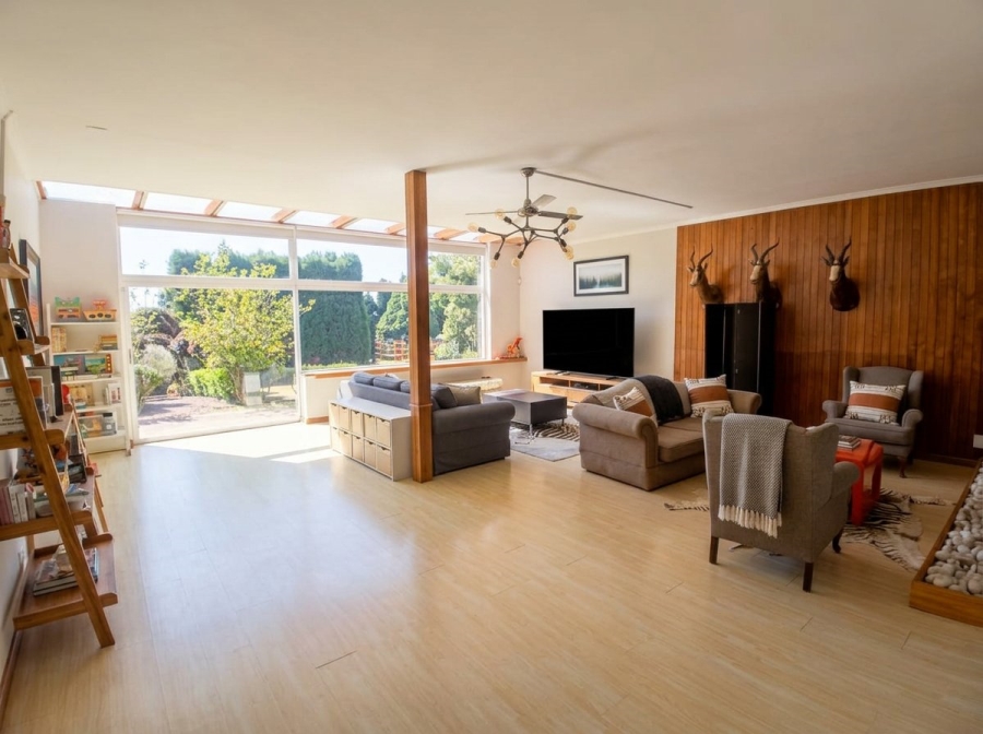 To Let 4 Bedroom Property for Rent in Groenkloof Gauteng