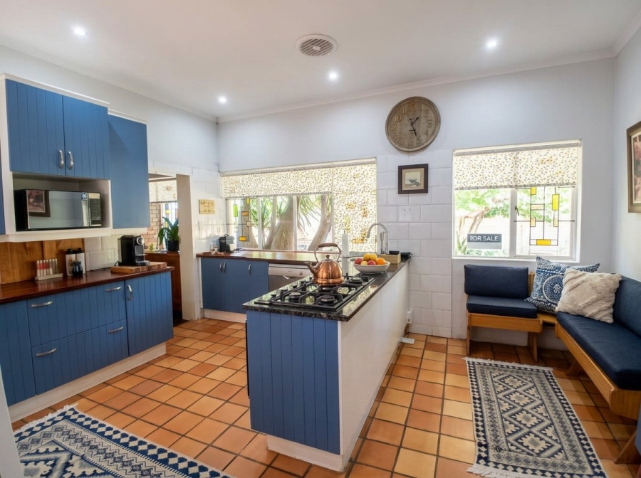 To Let 4 Bedroom Property for Rent in Groenkloof Gauteng
