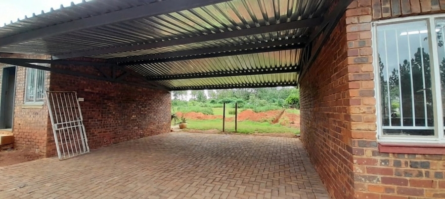 To Let 2 Bedroom Property for Rent in Grootfontein Ah Gauteng